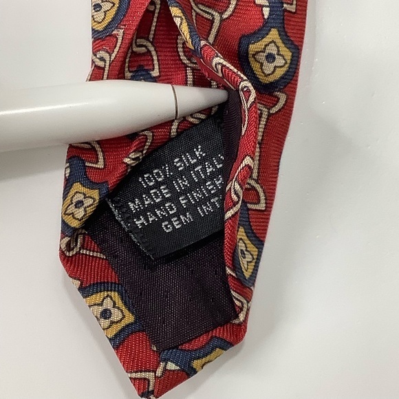 Gucci by Paolo Gucci dry gold Chains pattern Italian Silk tie EUC - Picture 4 of 7